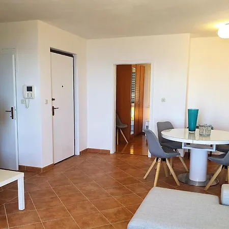 Al Mar - Zf Hvar Daire *